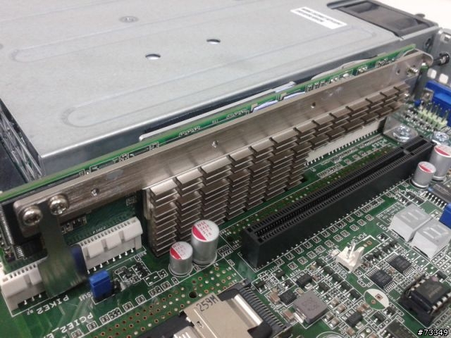 ASUS RS700-E7/RS4 小型伺服器  驗機開箱