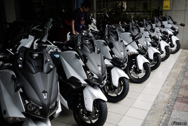 2012YAMAHA T-MAX530 全面到港...