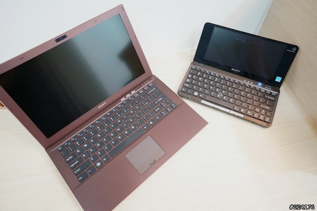 [開箱] 金色燦爛 ─ 橫跨太平洋的藝術極致 VAIO Z13 (美版)