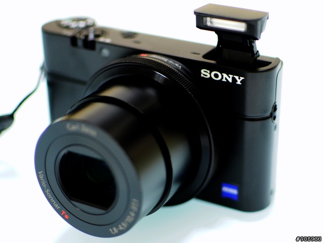 [開箱] 擁有1.0吋CMOS以及蔡頭的Sony DSC-RX100