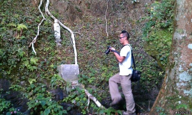 20120905 阿德背影