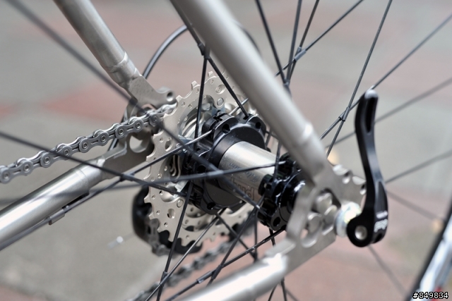 [組車日記] Lynskey Sportive-F鈦合金公路車，平把版本客組車