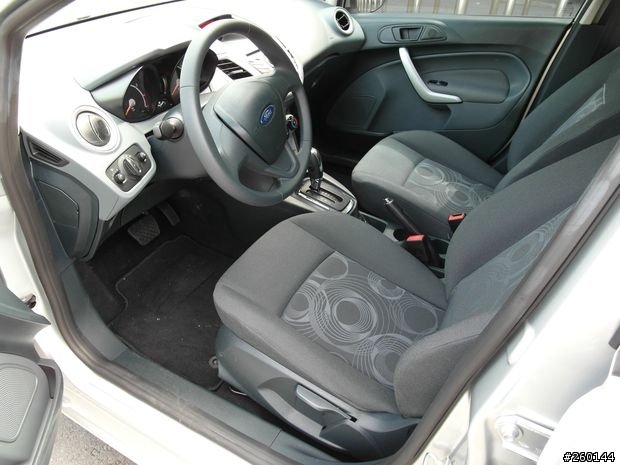 Ford Fiesta開回家囉~