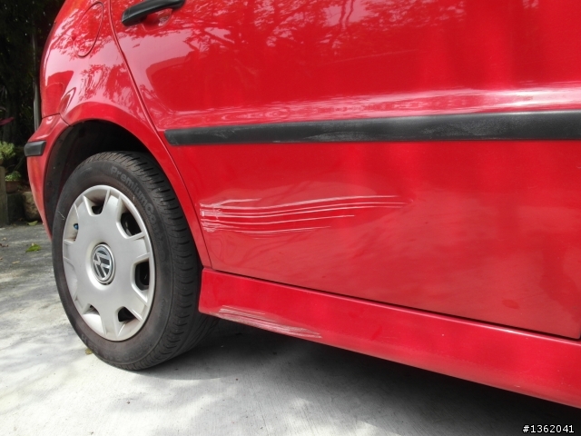 VW 車門擦撞,凹下去了...