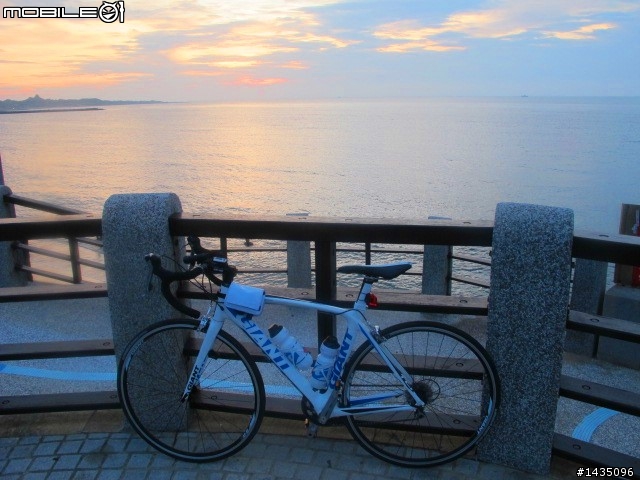 2012新北市風箏節與台灣鳥人大賽以及新莊陽光草坪民歌演唱會