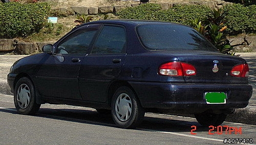 找台中便宜汽車烤漆(車齡已16年)