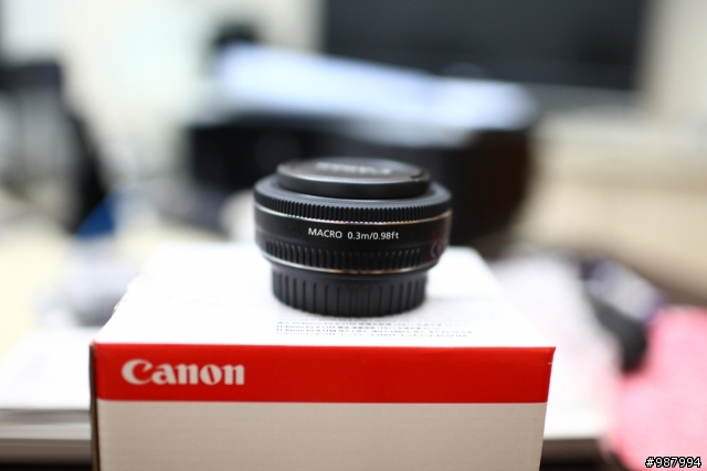 [開箱不評測] Canon 40mm f2.8 STM