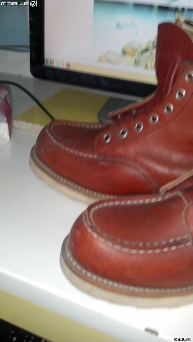 這雙REDWING 8875是真的還是假的呢??