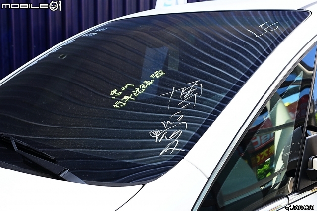 白色車萬歲：只是需要常洗車，感覺很累！