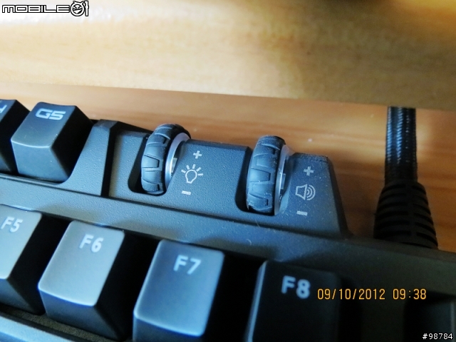 [開箱]Gigabyte Aivia Osmium 機械式遊戲鍵盤 簡易開箱