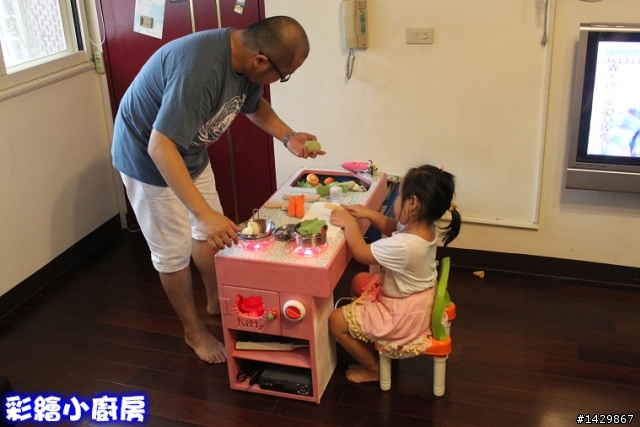 [ 硬漢工作室 ] 彩繪小廚房