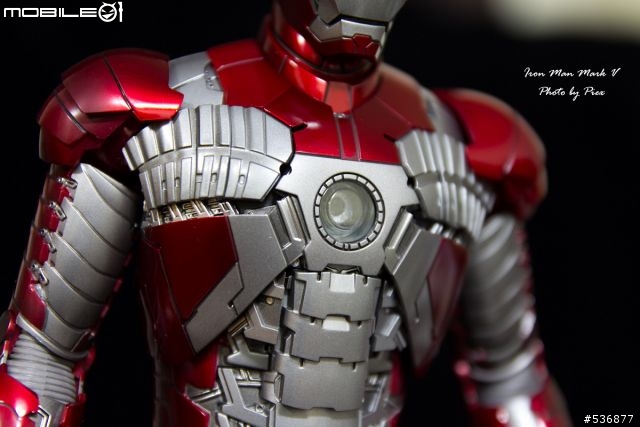 [Hot Toys]Iron Man 2 Mark V
