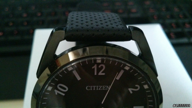 [分享] 新款CITIZEN Eco-Drive 星辰 光動能 AW0015-08E IP黑水晶玻璃皮帶腕錶 純圖開箱