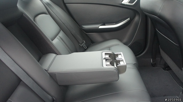 開箱體驗未來 LUXGEN 5 SEDAN 2.0 9/28正式現身