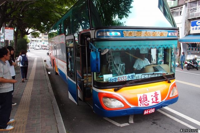 五天四夜行經13個觀光小城的坐公共運輸環島