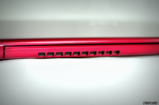 Fujitsu Ultrabook UH572開箱分享