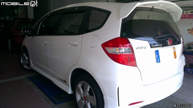 【開箱文】純日本 2012 HONDA FIT RS 原廠大包