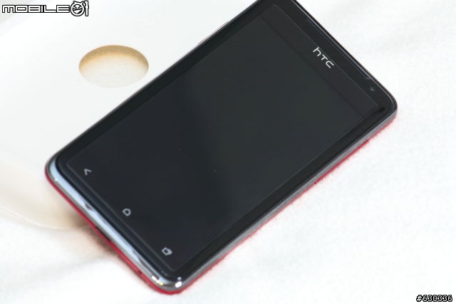 [開箱] HTC J 紅的明顯!