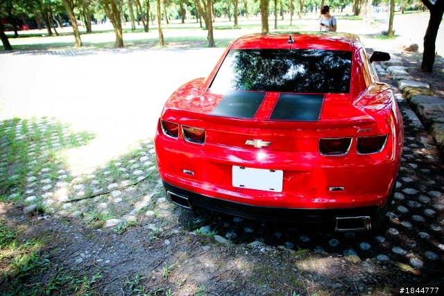 半路殺見博派大黃蜂之紅色Chevrolet Camaro RS版