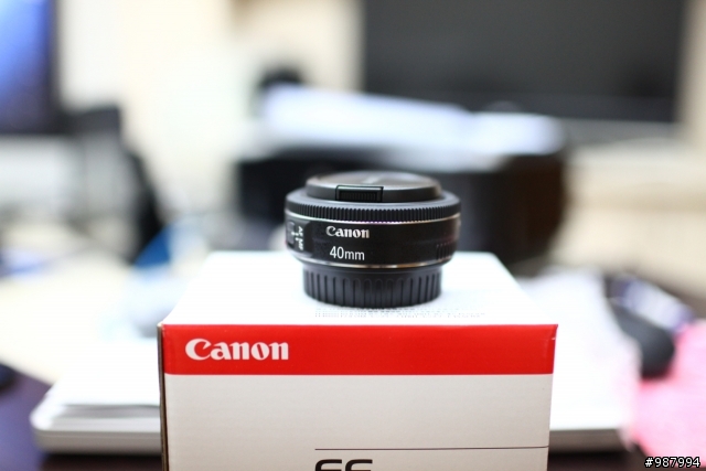 [開箱不評測] Canon 40mm f2.8 STM