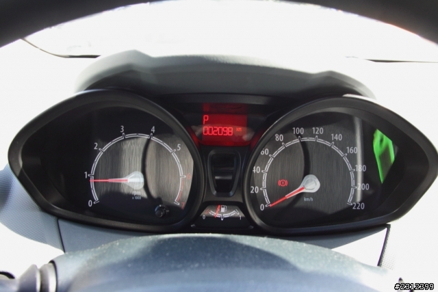 Ford Fiesta 免費開回家，小肥試駕心得分享~~~