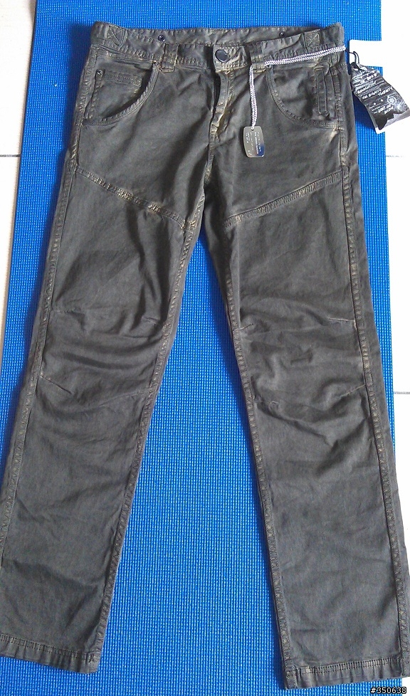 Tough Jeansmith 刷舊褲