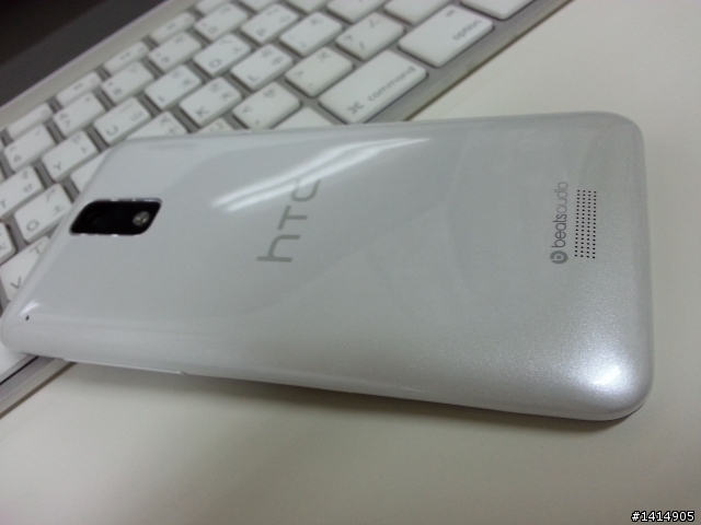 我也要來小開箱 HTC J 白的