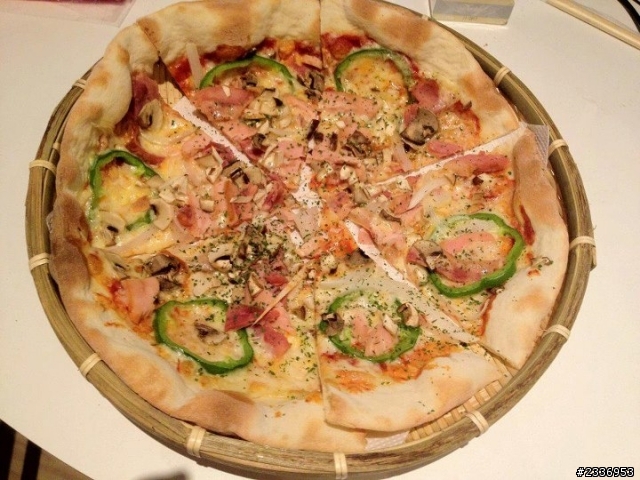 【板橋新埔站】便宜又好吃的9吋大PIZZA_慢慢來披薩屋