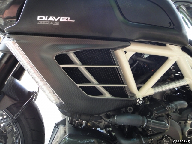 (代友PO)鬼月交惡魔車 DUCATI DIAVEL AMG 正是惡魔鬼