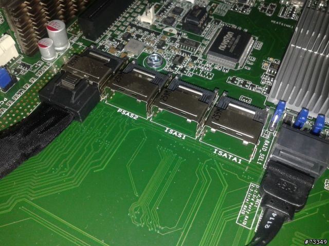 ASUS RS700-E7/RS4 小型伺服器  驗機開箱