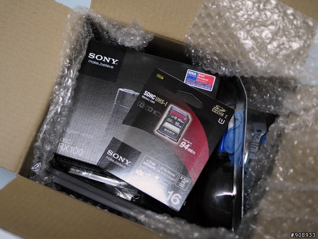 [開箱] 擁有1.0吋CMOS以及蔡頭的Sony DSC-RX100