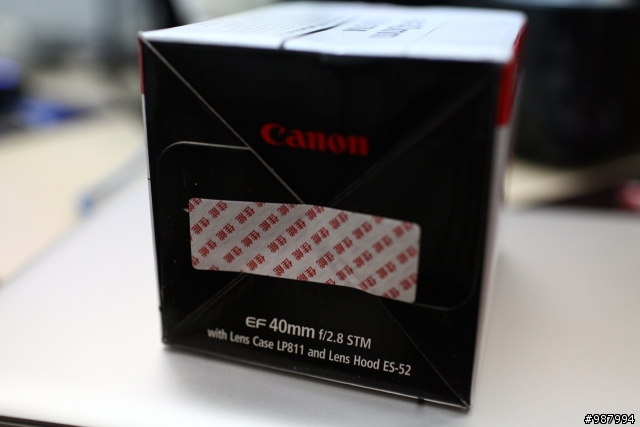 [開箱不評測] Canon 40mm f2.8 STM