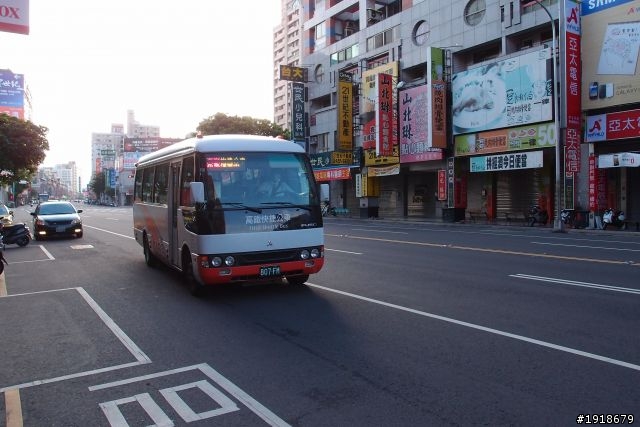 五天四夜行經13個觀光小城的坐公共運輸環島