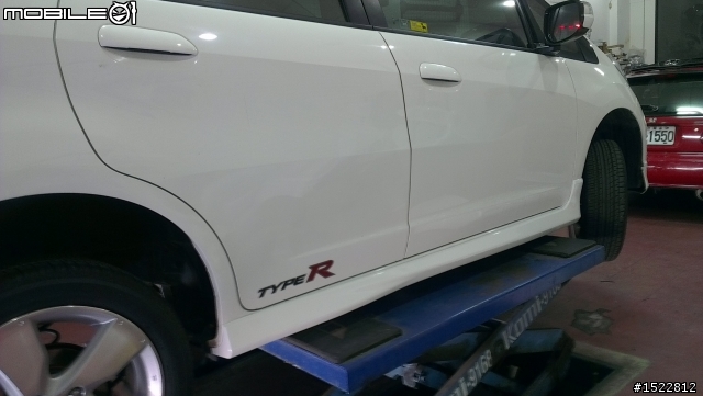 【開箱文】純日本 2012 HONDA FIT RS 原廠大包