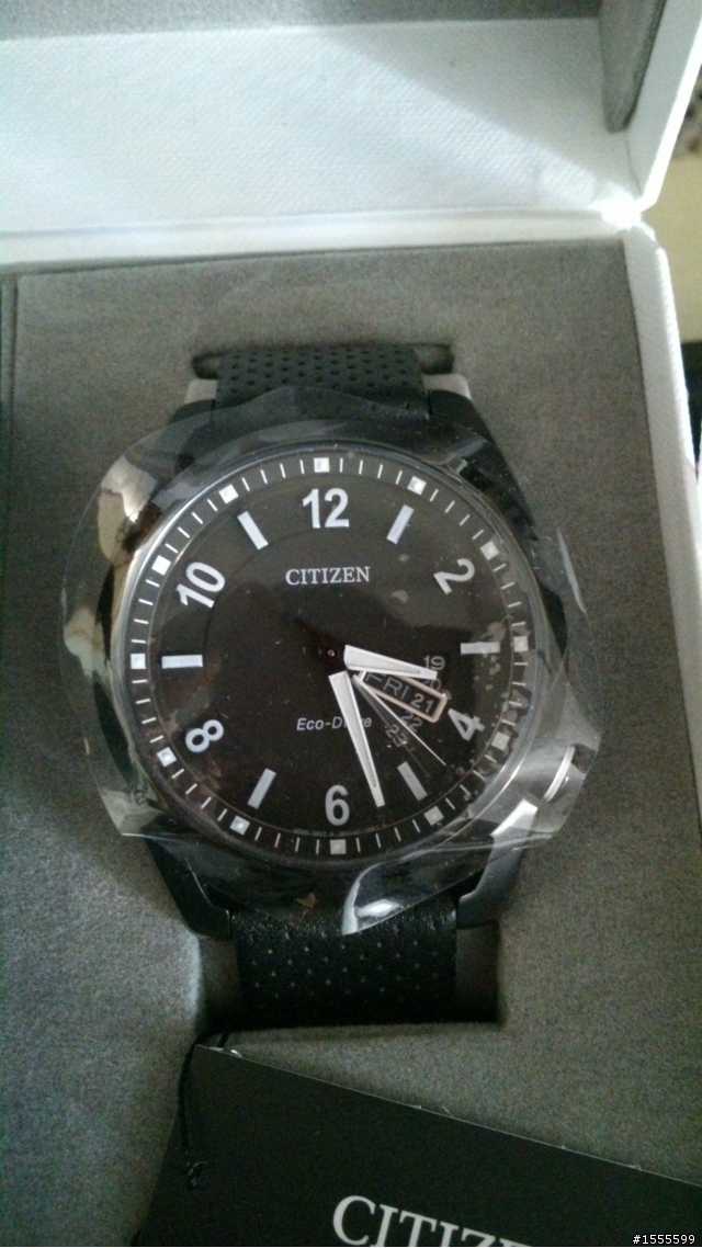 [分享] 新款CITIZEN Eco-Drive 星辰 光動能 AW0015-08E IP黑水晶玻璃皮帶腕錶 純圖開箱