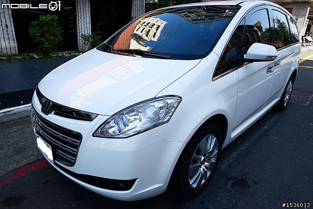 白色車萬歲：只是需要常洗車，感覺很累！