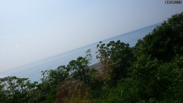 花東海岸的美景您怎能錯過呢?(S3手機照的)從台北搭太魯閣號火車到花蓮後，租機車遊花東縱谷海洋2天1夜之旅