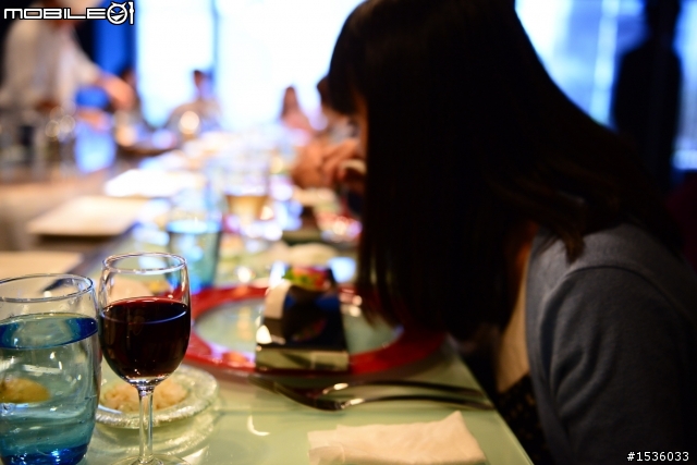 【正妹陪伴】Luxgen MPV定速110公里一公升10.5~11.5公里。