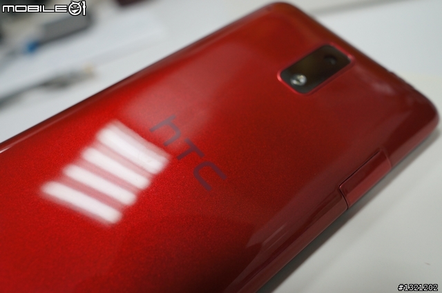 [開箱] 惹火。高調。HTC J