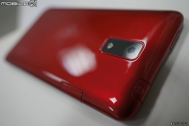[開箱] 惹火。高調。HTC J