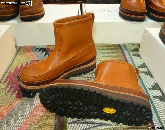 RUSSELL MOCCASIN分享