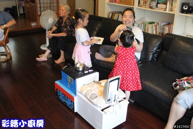 [ 硬漢工作室 ] 彩繪小廚房