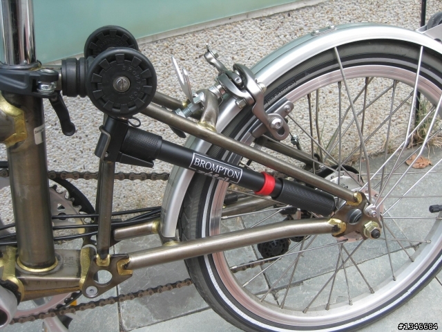 請問各位大大 Brompton  清漆  亮面清漆？霧面清漆？ 搞不清！