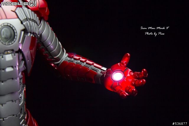 [Hot Toys]Iron Man 2 Mark V