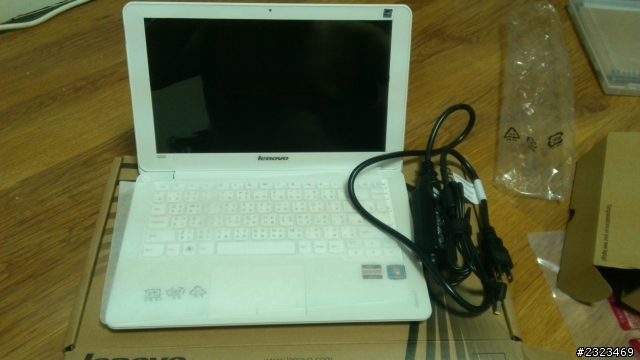 【偽開箱文】終於買了Lenovo S206~~~~