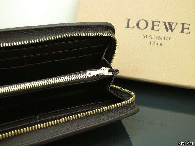 低調的奢華...LOEWE