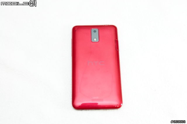 [開箱] HTC J 紅的明顯!