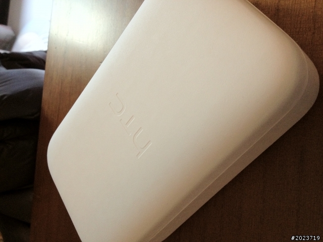 來了來了！！熱熱的HTC J 開箱文！！