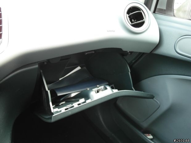 Ford Fiesta開回家囉~