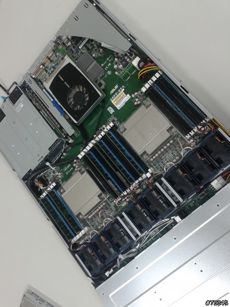 ASUS RS700-E7/RS4 小型伺服器  驗機開箱